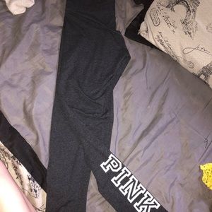 vs pink yoga leggings